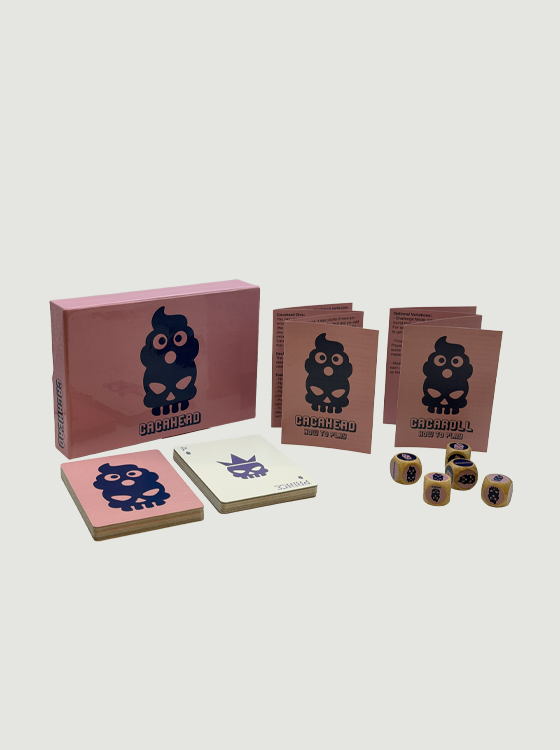 Cacahead box with cards and wooden dice